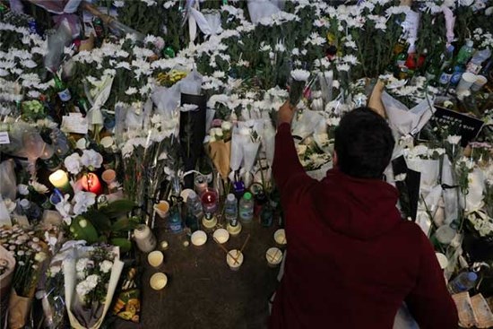 Cha mẹ nạn nhân thảm kịch Itaewon: Tôi như bị đâm hàng triệu nhát dao