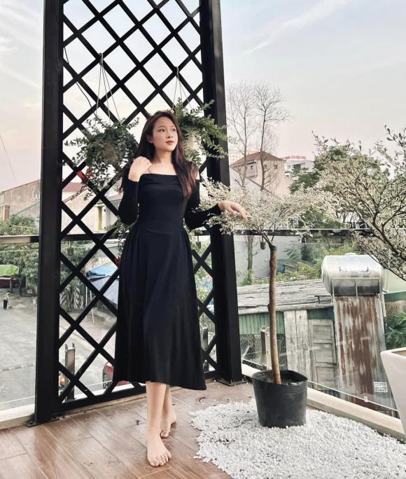 Vợ hot girl Phan Văn Đức lộ thân hình đô con qua ảnh chưa sửa-2