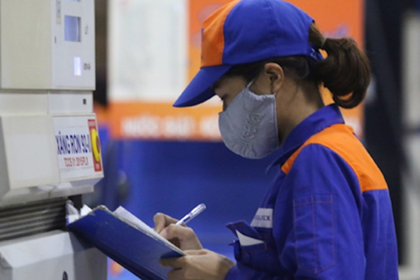 Căn hộ chung cư chạm mốc 1 tỷ đồng/m2, dân thường 120 năm mới mua được nhà-2