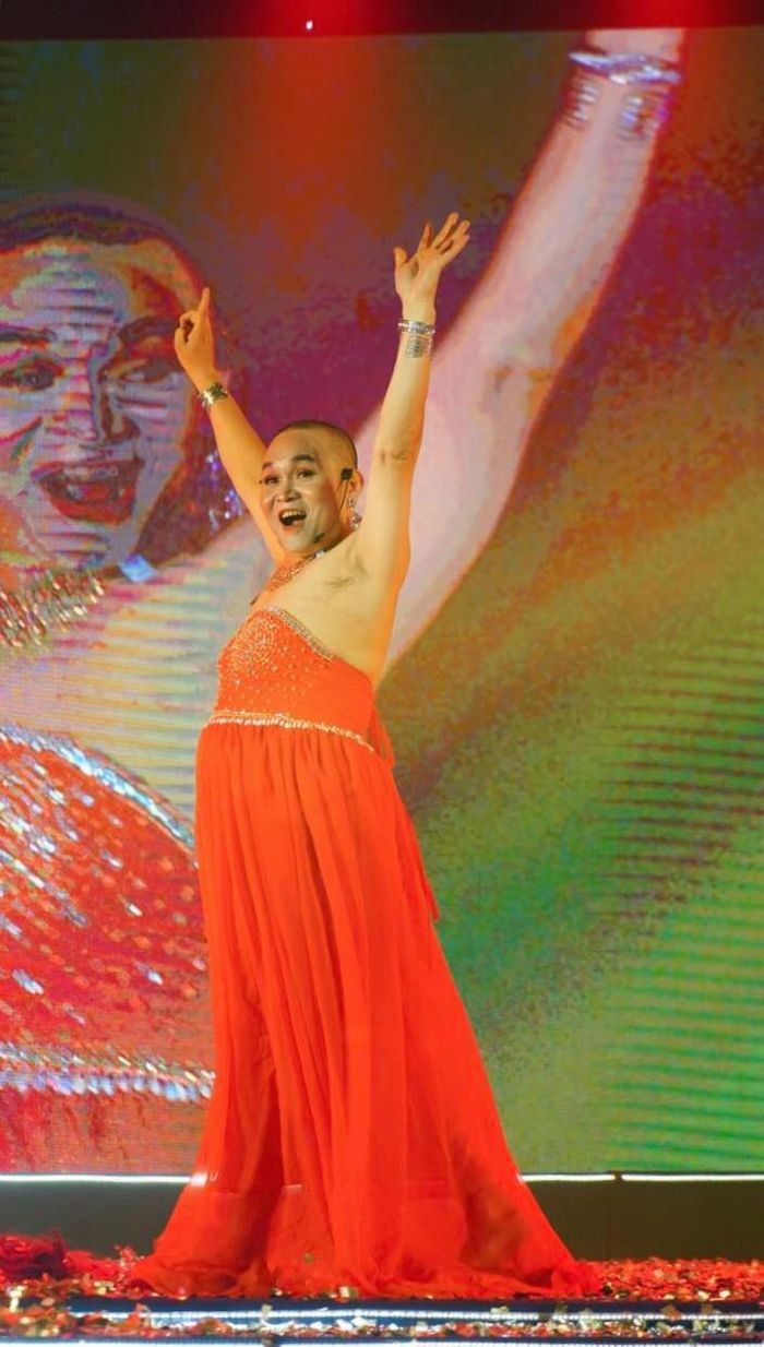 Xuân Hinh - Vua hài đất Bắc và những pha giả gái hết hồn-7