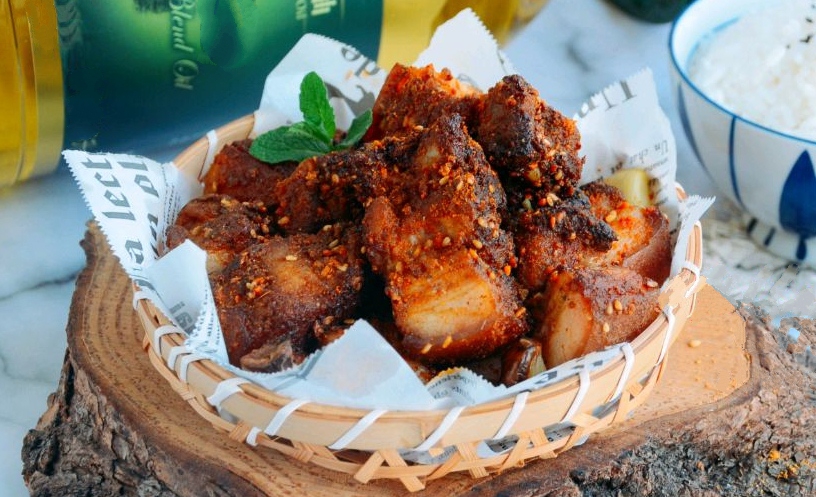 Trời lạnh làm món thịt ba chỉ chiên cay nóng hổi thơm ngon ăn cơm thì quá hợp!-7