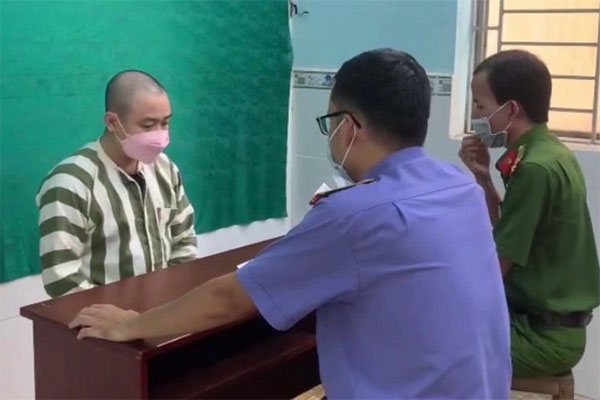 Diễn viên Hữu Tín bị truy tố-2