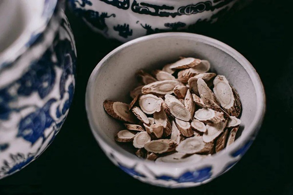 Loại thần dược giúp bổ sinh lực, có tuổi thọ 2000 năm, tốt không thua gì nhân sâm mà giá lại rất rẻ-2