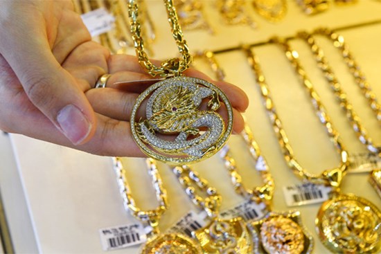 Giá vàng hôm nay 2/11: Vàng tiếp đà giảm sâu