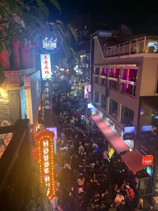 Sao lại đi chơi để bị giẫm đạp? - Câu bình luận dồn nạn nhân vào con hẻm Itaewon thêm một lần nữa-2