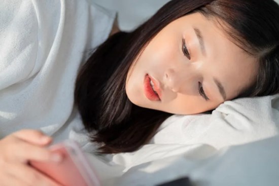 Lặng người khi phát hiện túi vàng mẹ giấu trong gối