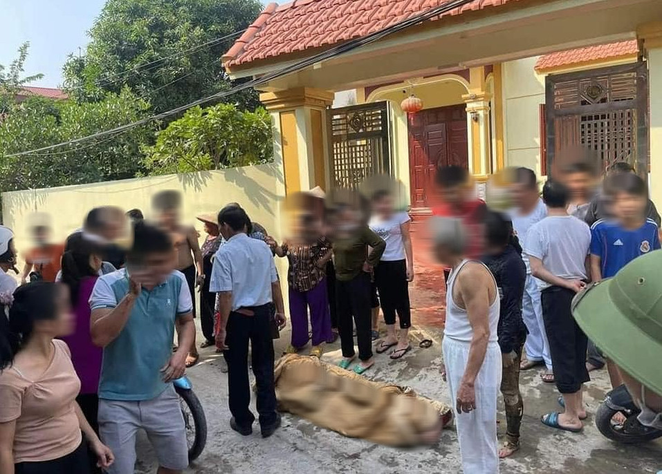 Vụ 3 con gái đổ xăng đốt nhà mẹ đẻ: Khởi tố vụ án hình sự tội Giết người-1