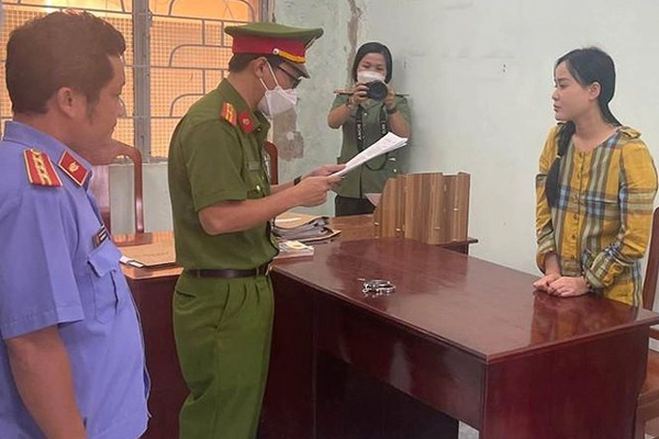 Tina Dương bị đề nghị truy tố hai tội danh-2