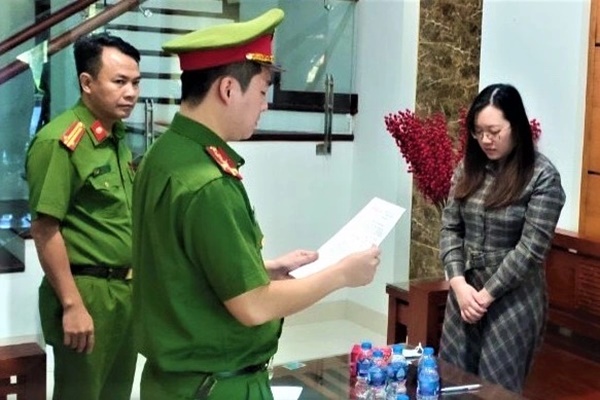 Lừa bán túi xách hàng hiệu giá rẻ, chiếm đoạt hơn 50 tỷ đồng-1