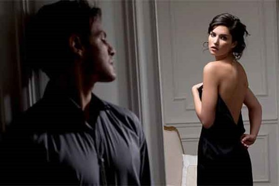 Hí hửng thông báo với nhân tình mình sắp ly hôn, ông chồng U60 nhận kết đắng