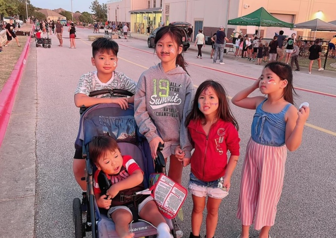 Ca sĩ Quách Thành Danh xây biệt thự để đưa gia đình về Việt Nam-3