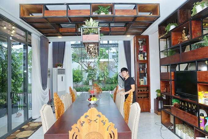 Ca sĩ Quách Thành Danh xây biệt thự để đưa gia đình về Việt Nam-26
