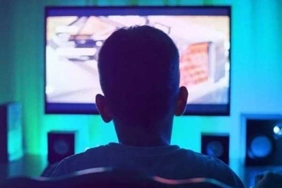Cô giáo đột tử khi livestream dạy học ở Trung Quốc