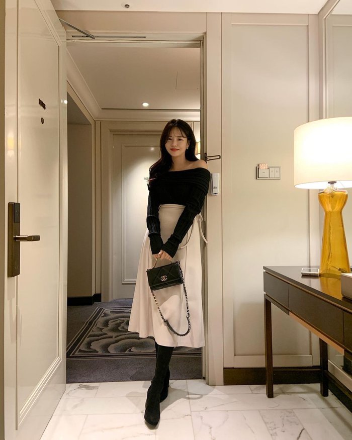 10 chiêu phối chân váy dài cực sang cho mùa thu đông 2022-4