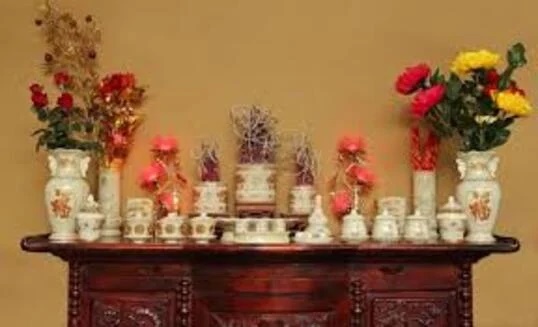 Hoa cúng nên cắm bao nhiêu bông: Không phải 7 hay 9, đây mới là con số đúng nhất để bề trên ban lộc-1