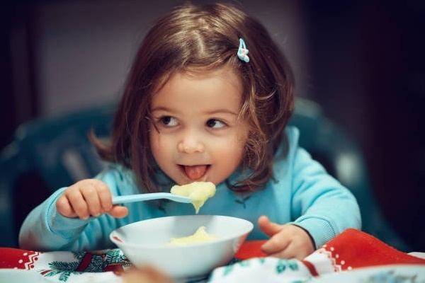 Cha mẹ thiên vị, con cái có thể tổn thương đến mức nào? Câu trả lời đáng suy ngẫm-3