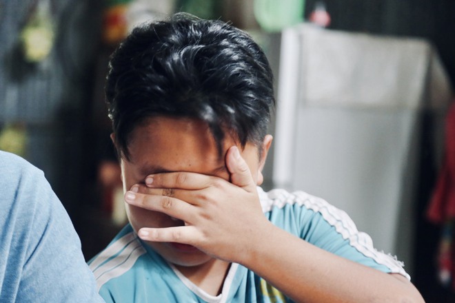 Mẹ mất trên bàn mổ khi vừa sinh em gái, con trai 13 tuổi gục khóc bên bàn thờ: Con chỉ ước mẹ sống lại thôi-9