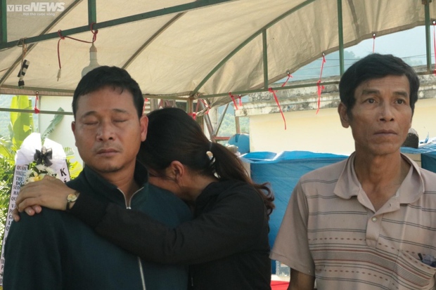 Thi thể nữ sinh từ Hàn Quốc về nhà trong những giọt nước mắt tiếc thương-3