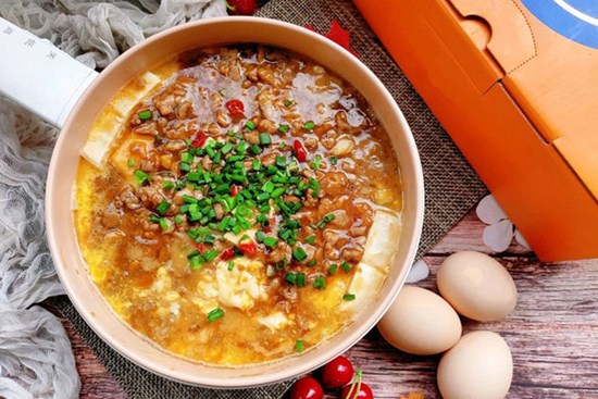 Đậu phụ nấu trứng thịt băm nóng hổi mềm ngon xuất sắc