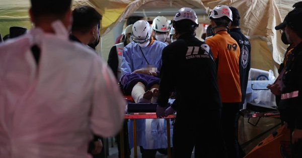 Từ Itaewon, con gái cầu cứu cha: Những người cạnh con chết cả rồi...-1