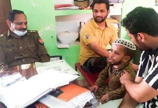 Chàng trai Ấn Độ cao 60 cm kết hôn sau khi nhờ cảnh sát tìm vợ-3