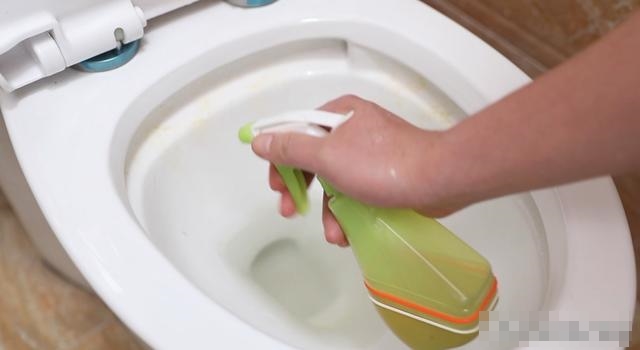 Ngâm tàn thuốc lá trong rượu trắng giải quyết được nhiều vấn đề tại nhà, vừa học vừa tiết kiệm được nhiều tiền-15