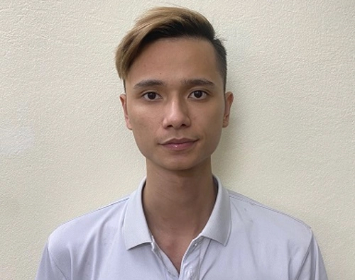 Chỉ bằng chiêu chạy tương tác trên mạng xã hội, lừa được gần 1,2 tỉ đồng của người phụ nữ-1