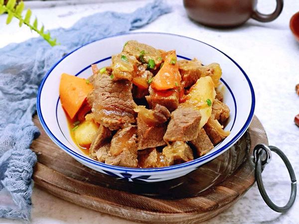 Khi hầm thịt bò cần lưu ý 4 làm 2 bỏ, thịt sẽ mềm ngon và không bị tanh-1