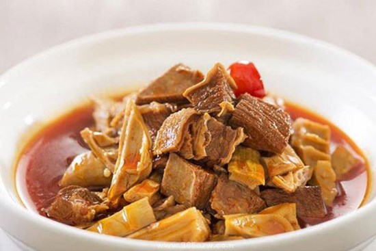 Khi hầm thịt bò cần lưu ý '4 làm 2 bỏ', thịt sẽ mềm ngon và không bị tanh