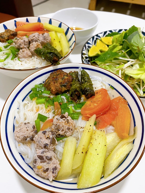 Phụ nữ có giác quan thứ 6, thứ 7 và chủ nhật, biết mọi thứ nhưng không biết tối nay ăn gì? Xem ngay các món vợ đảm 9x gỡ bí giúp chị em-9