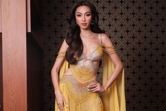 Hoa hậu Thùy Tiên: 