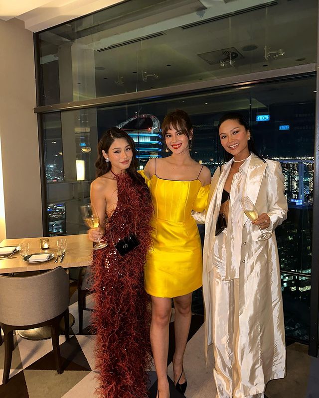 HHen Niê bị la ó bởi mặc đồ như giẻ lau, bỗng được minh oan nhờ 1 tấm ảnh mẫu hãng-3