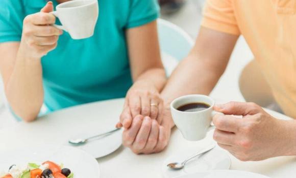 Ngoại tình 2 năm nghĩ chồng không biết, không ngờ anh ấy đã biết từ lâu nhưng không lên tiếng, tôi quá ngớ ngẩn-1