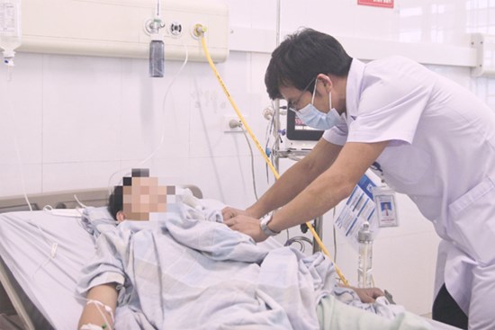 Khó thở, đau tức ngực, người đàn ông trẻ phát hiện bệnh hiếm 10.000 người chỉ 2 người bị