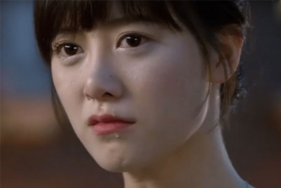 Mẹ chồng ốm tôi xin nghỉ phép về thăm, đẩy cửa vào nhà mới biết mình là người thừa