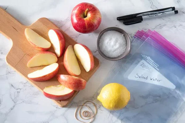 Mẹo giúp táo không bị thâm màu sau khi gọt-1