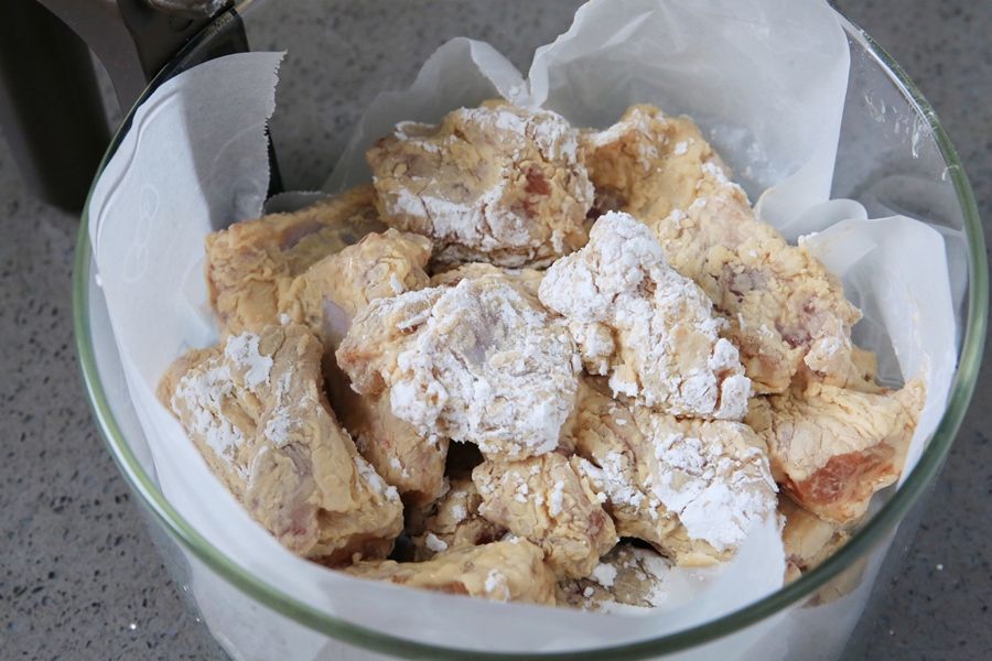 Sườn sốt xoài chua ngọt: Làm dễ dàng, ăn mãi không chán!-7