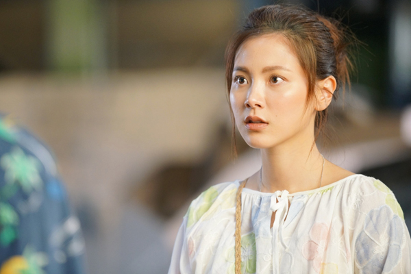 Chồng gây họa khi thấy đồng nghiệp mới có mức lương cao hơn-1