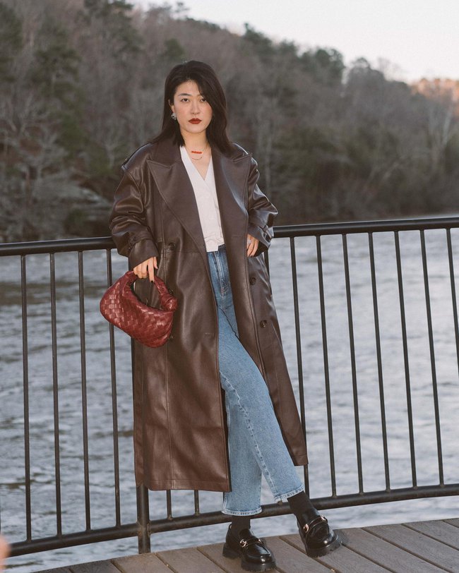 Nên sắm áo khoác màu nâu vì mặc lên sang trọng, tôn da-1