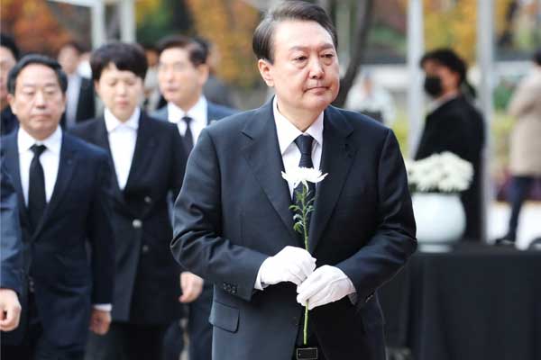 Tổng thống Hàn Quốc xin lỗi cả nước về thảm kịch Itaewon-1