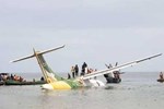 Nhiều người chết trong thảm kịch máy bay lao xuống hồ Victoria-4