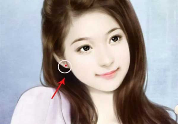 Nốt ruồi son trên mặt phụ nữ nói gì về chủ nhân của nó?-3