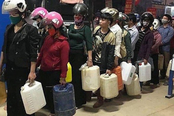 Người đàn ông tử vong trong căn nhà bằng thùng container ở quận Bình Tân-2