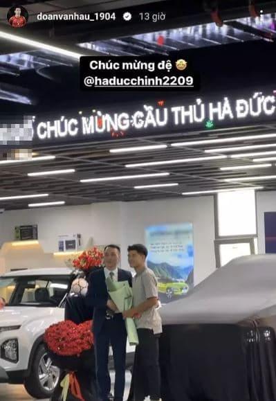 Sau biệt thự khủng tại quê nhà, tiền đạo Hà Đức Chinh tiếp tục tậu xế hộp mới tiền tỷ-1