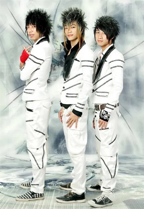 Ca sĩ TiTi (nhóm HKT) xác nhận hình ảnh trong sòng bạc tại Campuchia-2