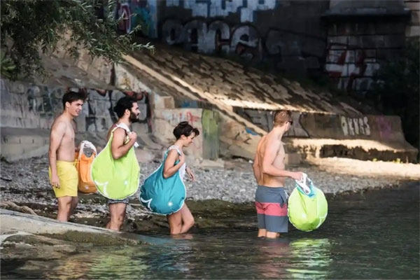 Quốc gia giàu có bậc nhất, nơi người dân bơi về nhà sau giờ làm-1