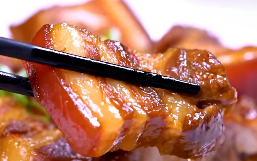 Thịt kho tàu nấu theo cách này ngon như mẹ nấu: Thịt mềm ngon, béo ngậy lên màu đẹp mắt-3