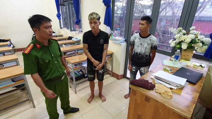 Thanh niên rủ bạn vào trường cũ trộm 16 máy tính rồi mang bán khắp trong Nam, ngoài Bắc-3