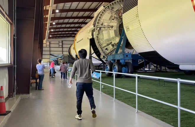 Khoa Pug chơi ngông sau khi tái xuất: Chi 5 tỷ kéo chân, tuyển nhân viên lương 1,2 tỷ/năm chỉ để nhặt rau-6