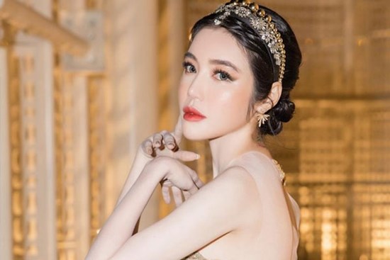 Bị 'tấn công', Elly Trần tiếp tục cầu cứu cộng đồng mạng sau khi tố chồng Tây ngoại tình